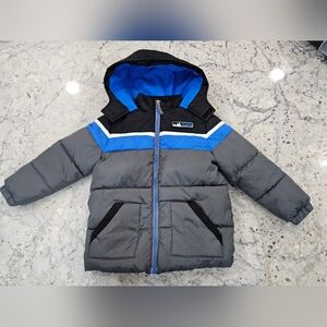 IXtreme hooded fleece lined puffer jacket size 4T